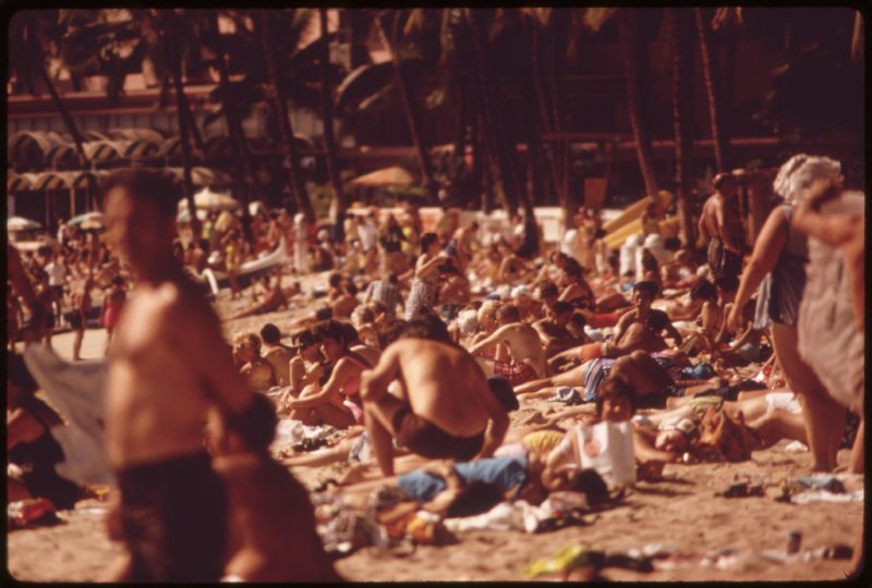 Waikiki Beach is the most popular tourist spot on the island there are 26,000 hotel rooms on Oahu. Most of them are in the Waikiki area