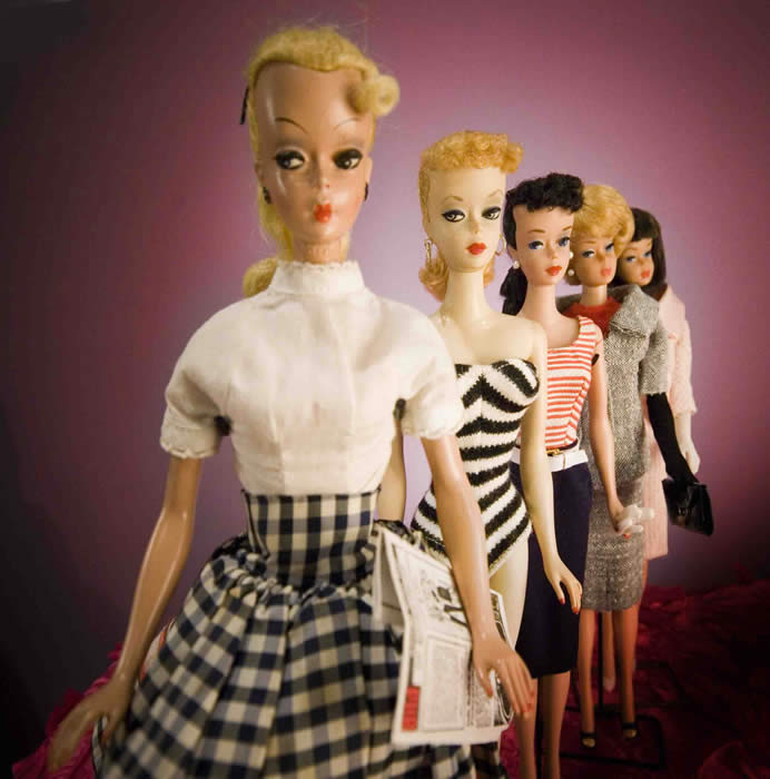 vintage-barbie-dolls-3