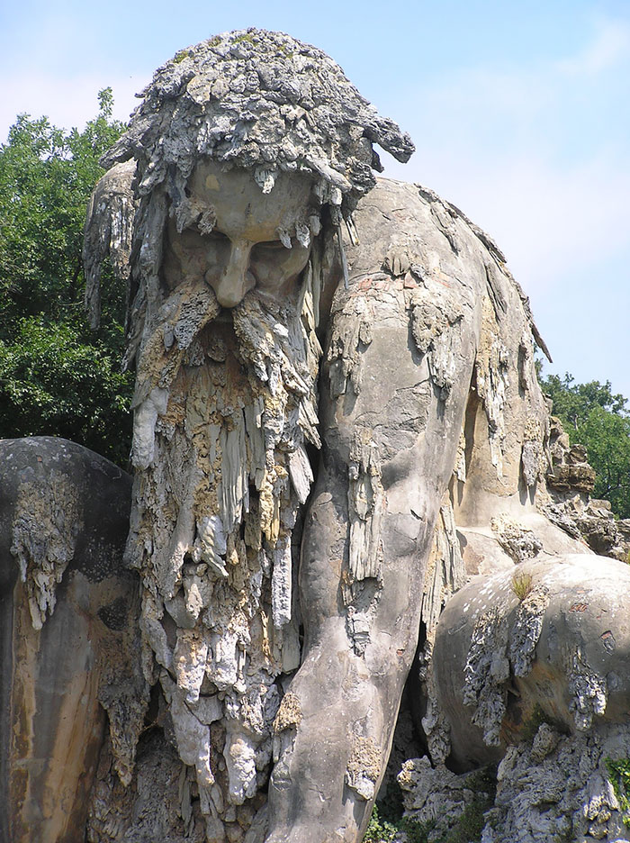 colosso-dell-appennino-sculpture-florence-italy-3__700