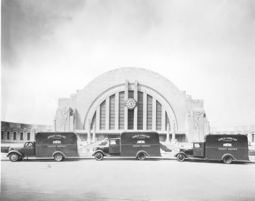 Library bookmobiles in front of Union Terminal, 1940