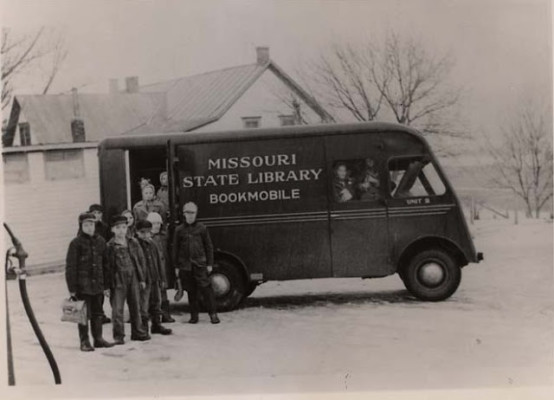 Missouri State library bookmobile, ca. 1940s