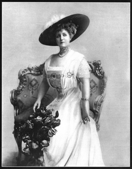 Lillian Russell in 1908 Source