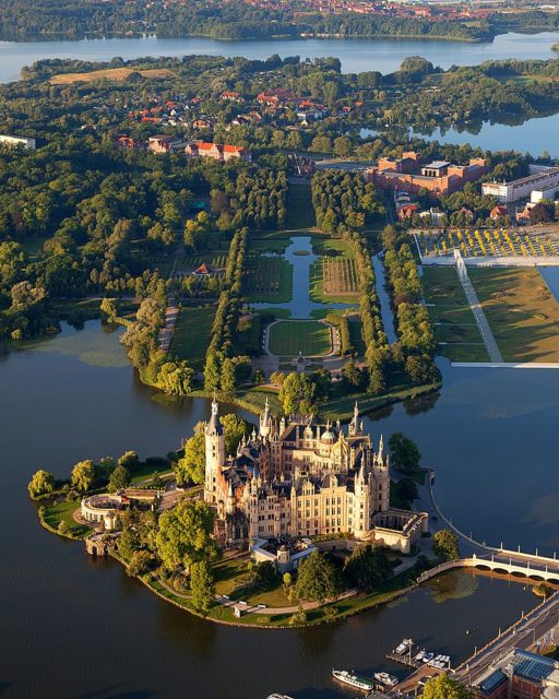 Schloss Schwerin, GermanySource