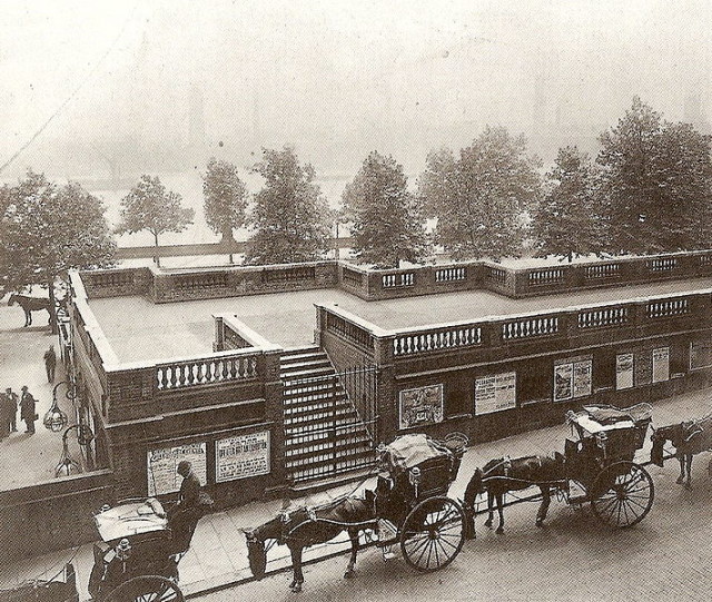 Temple Underground station in 1899, then owned by the District Railway with horse drawn hansom cabs in the foreground. source