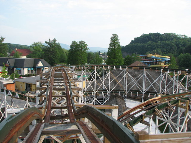 The coaster was the latest in roller coaster technology at the time of construction. It was 41 feet tall and contained 1,170 feet of wooden track. source