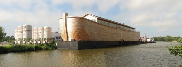 The smaller Ark van Johan Noah's Ark.Source