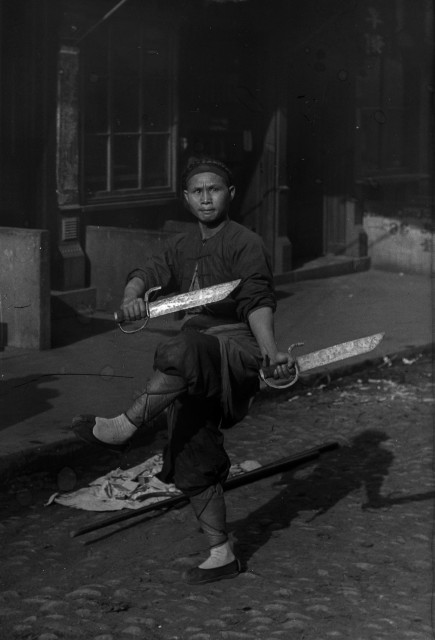 The sword dancer, Chinatown, San Francisco 1896-1906