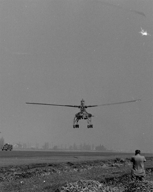 Ground tests began towards the very end of 1949, and immediately the sheer size and complexity of the rotors, and their unusual powersource began to throw up some issues for the engineers. However the project continued to develop at a satisfactory pace. source