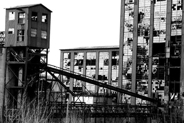 Built in 1938, and opened in 1939, it was hailed as the most technologicaly advanced coal breaker of its time.