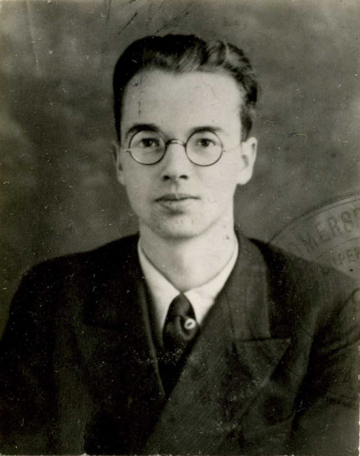 Police photograph of Physicist Klaus Fuchs. Source