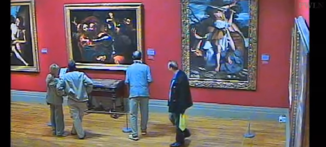 Andre Shannon seen walking in the National Gallery before the attack.Source:You Tube