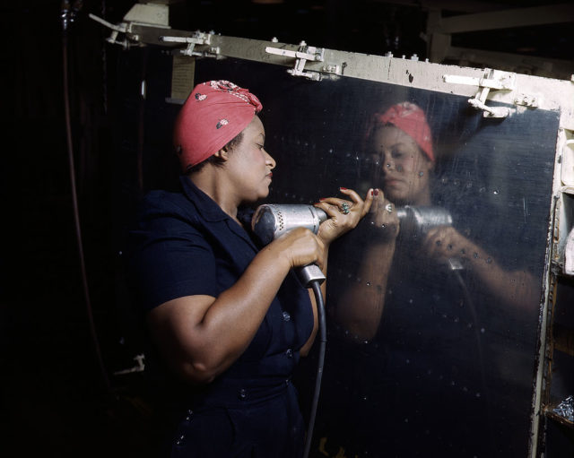 A Rosie working on the A-31 Vengeance bomber in Nashville, Tennessee (1943).Source
