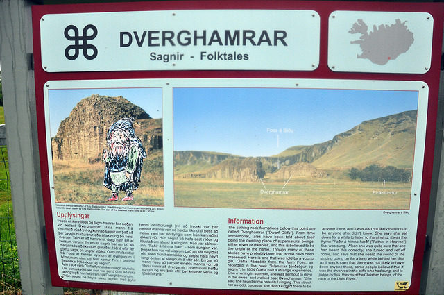 Information sign of Dverghamrar. Source