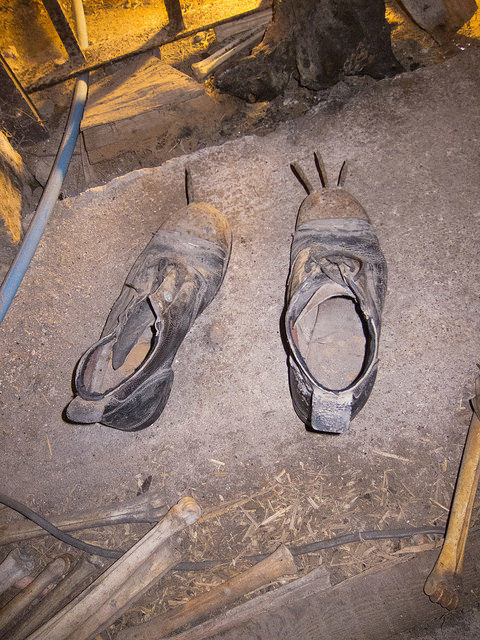 Nail boots Author: Thomas Quine CC BY-SA 2.0