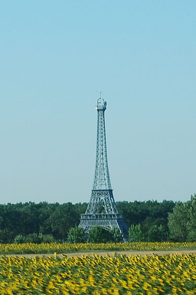 Slobozia Eiffel tower