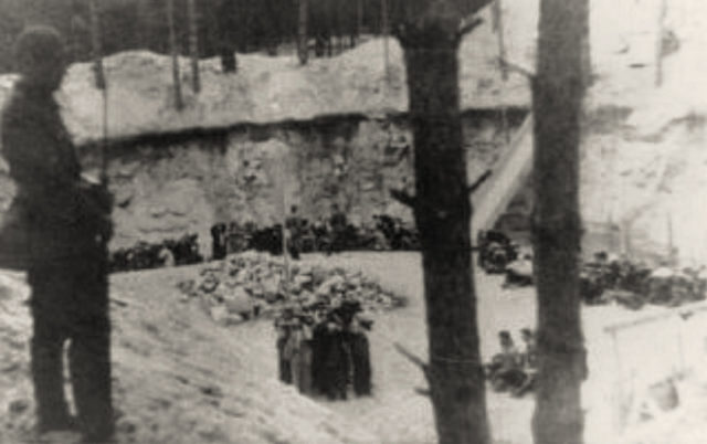 Ponary executions in July 1941
