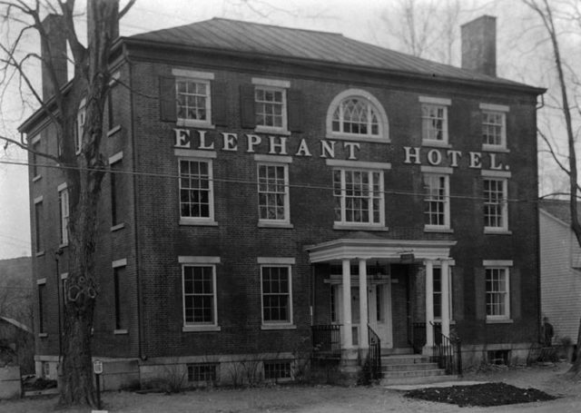 The Elephant Hotel photographed for the Historic American Buildings Survey in the 1930s. Wikipedia/Public Domain
