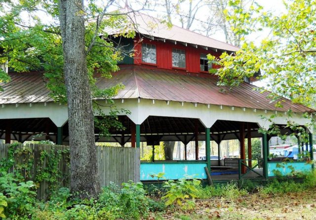 The owners still live there and are trying to preserve the park. Source