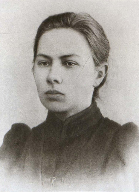 Nadezhda Krupskaya in the 1890s