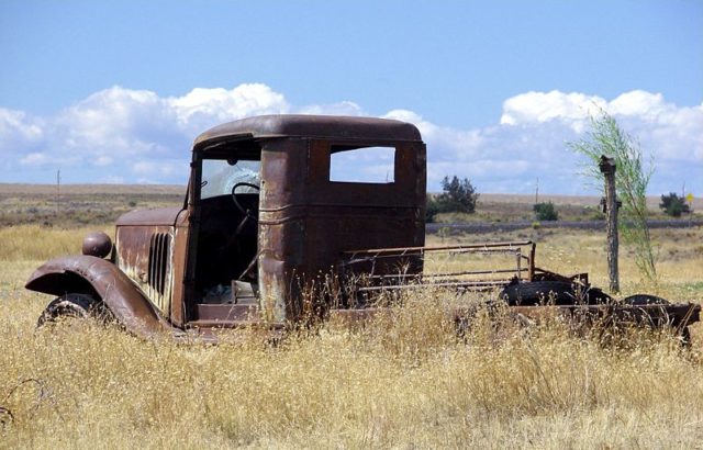An abandoned truck in a wheat field in Shaniko. By Don Graham CC BY-SA 2.0