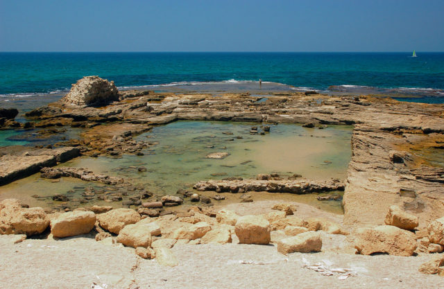 Caesarea is the earliest known example to have used underwater Roman concrete technology on such a large scale. By James Cocks www.jamescocks.com - Own work, CC BY-SA 3.0, https://commons.wikimedia.org/w/index.php?curid=2901721