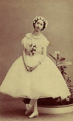 Emma Livry 1862, wearing a romantiv tutu. Wikipedia/Public Domain