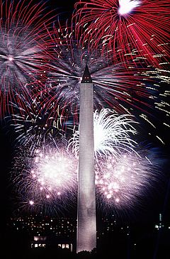  fireworks display at the Washington Monument Source:Wikipedia/public domain