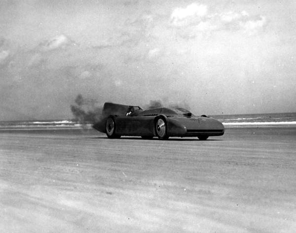 Campbell-Railton Blue Bird on Daytona Beach in 1935