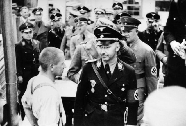  Heinrich Himmler visited the Dachau concentration camp, where Rahn ableistete 1938 Security guard. Photo credit