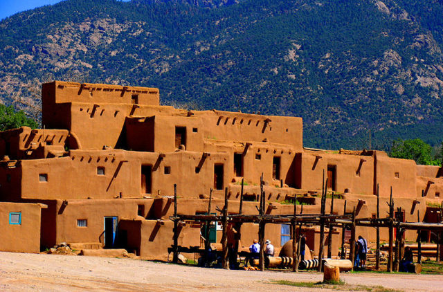 Pueblo de Taos — north side structure