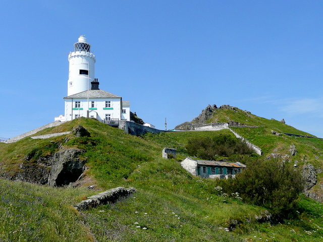 Start Point The lighthouse and cottage is viewed from SX8337 to the east. Photo Credit