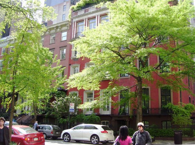 Some of the original townhouses that still stand around the park. These buildings (from #1 through #4 Gramercy Park) were built between 1844 and 1850