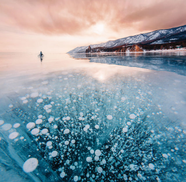 Frozen Lake. Author: Kristina Makeeva