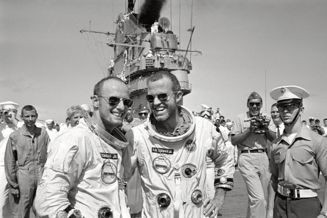 Pete Conrad & Gordon Cooper during the Gemini 5 mission