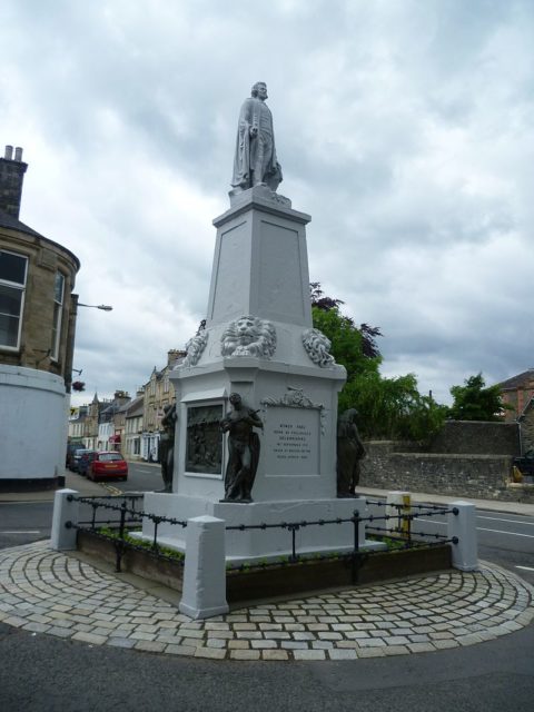 The Mungo Park Monument in Selkirk, Scotland by Andrew Currie. Photo credit