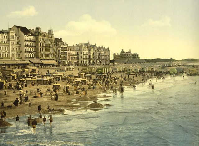 The beach at high water (ca. 1895), Oostende, Belgium