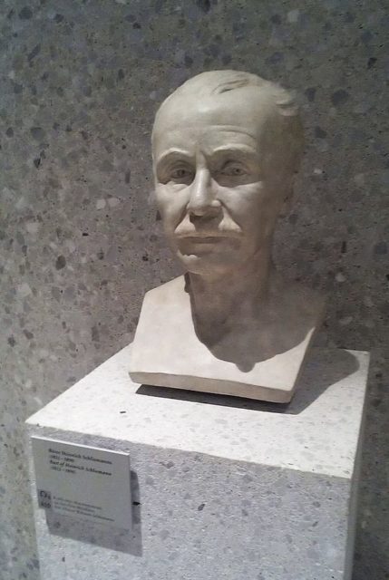 Bust of Heinrich Schliemann in Neues Museum, Berlin  photo credit