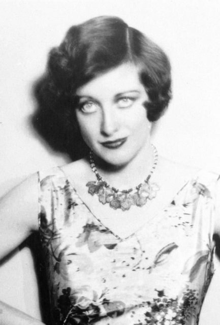 Photo of Joan Crawford in 1928