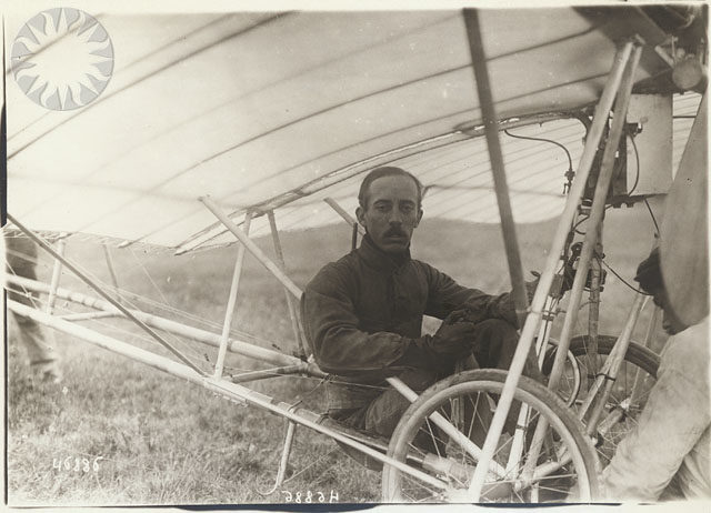 Close up view of Alberto Santos-Dumont seated at the controls of his Santos-Dumont No. 20 Demoiselle. Author Public.Resource.Org – CC-BY 2.0