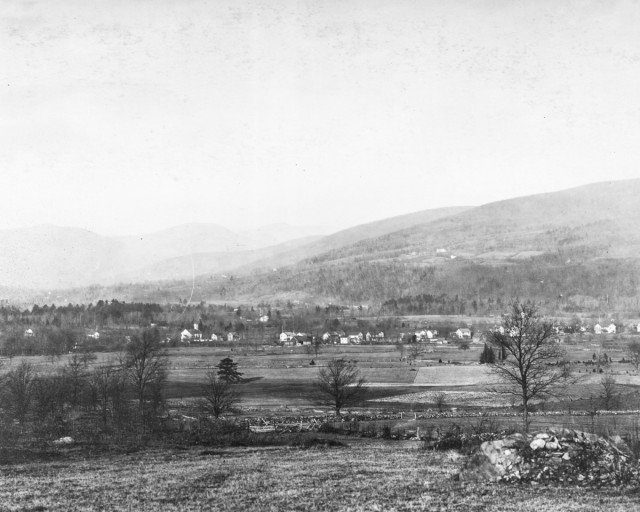 The village of Shokan, which lies within the territory claimed for the west basin of the Ashokan Reservoir. Dec. 5,1906 Author New York Public Library