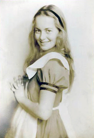 Olivia de Havilland appearing in the stage play Alice in Wonderland, 1933