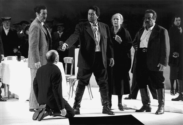 Scene from the opera “Salvatore Giuliano” by Lorenzo Ferrero, 1996. Author: Thomas Huther, CC BY-SA 2.0