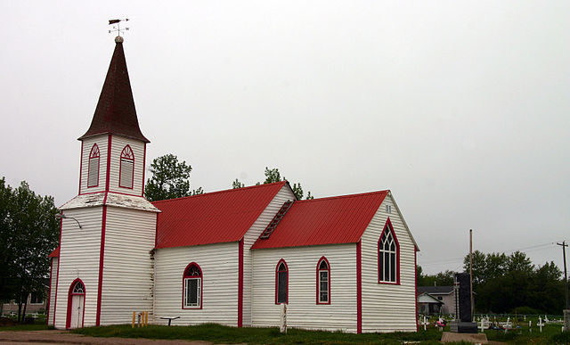 St. Thomas Anglican in Moose Factory, Ontario. Author: Hjvannes – CC BY-SA 3.0