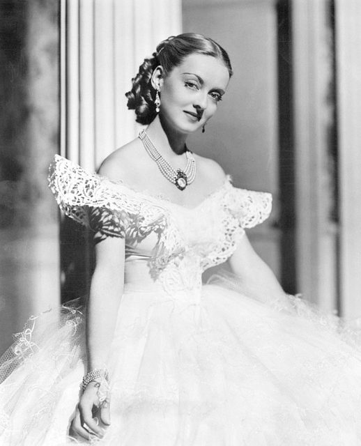 Bette Davis, looking stunning in “Jezebel,” 1938