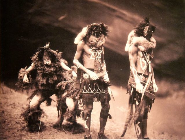 Navajo Yebichai (Yei Bi Chei) dancers. Edward S. Curtis, USA, 1900. The Wellcome Collection, London.