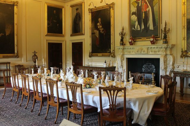 the-dining-room-author-graham-elsom-cc-by-2-0-640x427.jpg