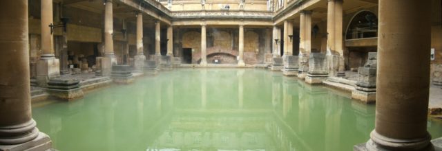 The Roman Baths in Bath Author:Binarysequence CC BY-SA 4.0