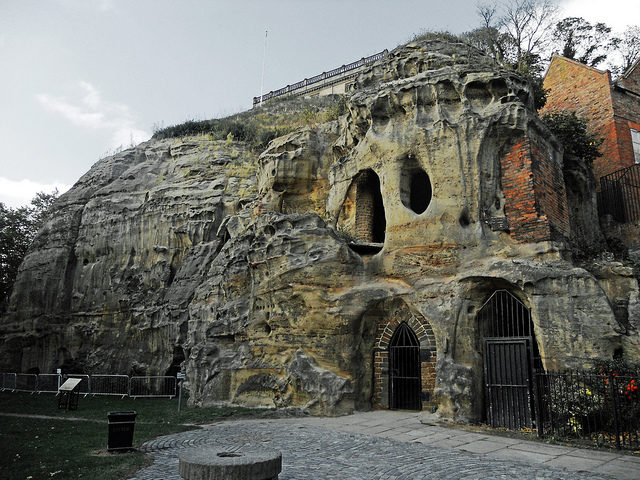 Nottingham Cave Houses Author:Dun.can CC by 2.0