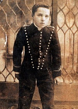 A teenage Chaplin in the play Sherlock Holmes, in which he appeared between 1903 and 1906
