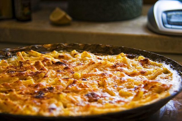 Baked macaroni and cheese. Author: Martin. CC BY 2.0.